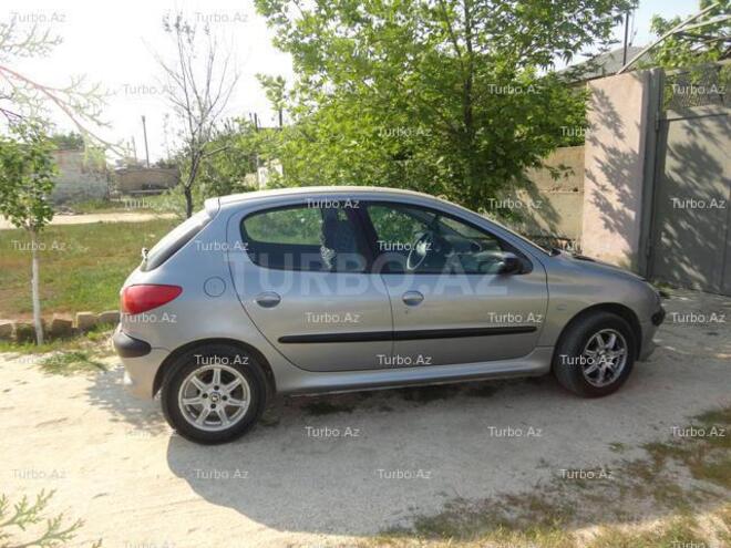 Peugeot 206 2002, 82,000 km - 1.4 l - Bakı