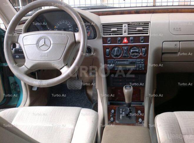 Mercedes C 180 1997, 174,000 km - 1.8 l - Bakı