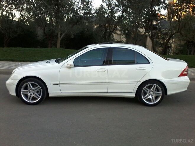 Mercedes C 240 2000, 232,000 km - 2.6 l - Bakı