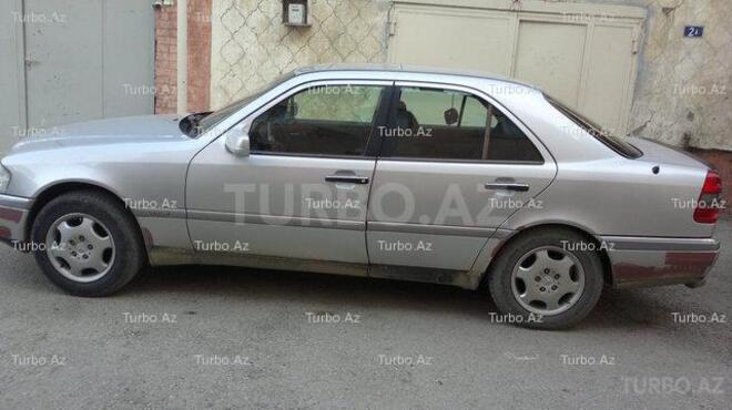 Mercedes C 220 1993, 180,897 km - 2.2 l - Bakı