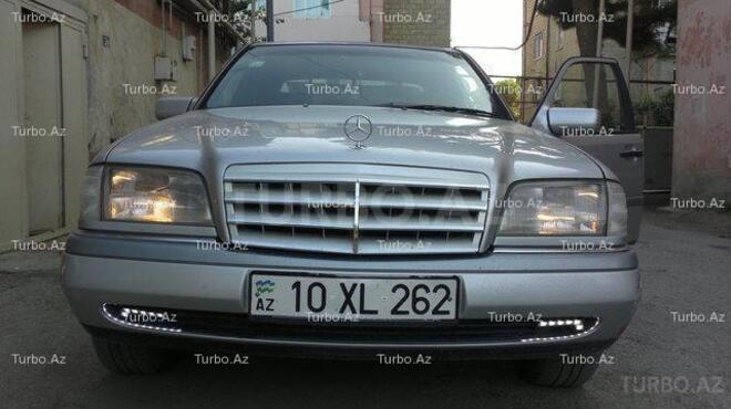 Mercedes C 220 1993, 180,897 km - 2.2 l - Bakı