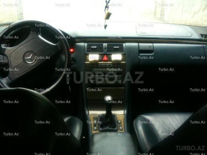 Mercedes E 200 1999, 185,000 km - 2.0 л - Bakı