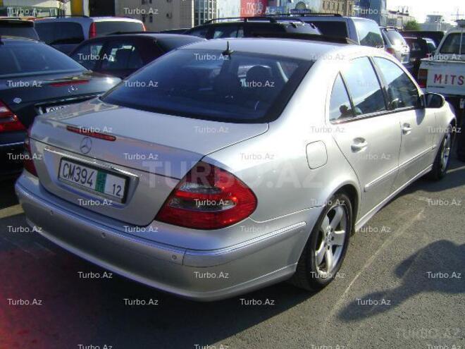 Mercedes E 270 2003, 176,000 km - 2.7 l - Bakı