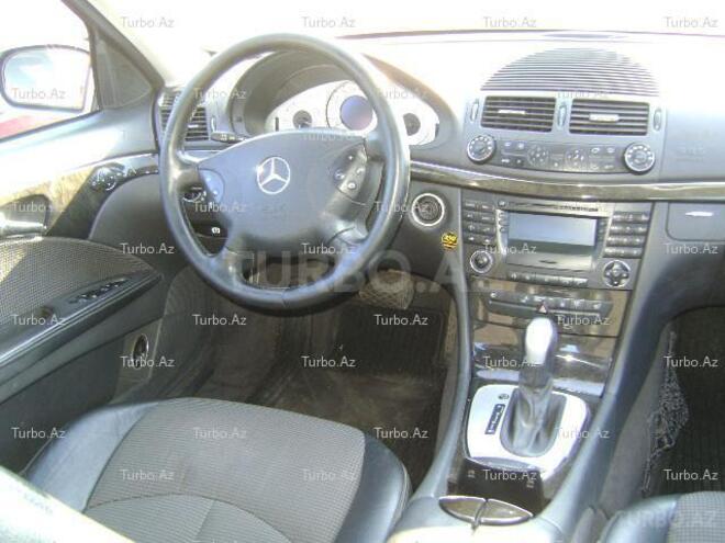 Mercedes E 270 2003, 176,000 km - 2.7 l - Bakı