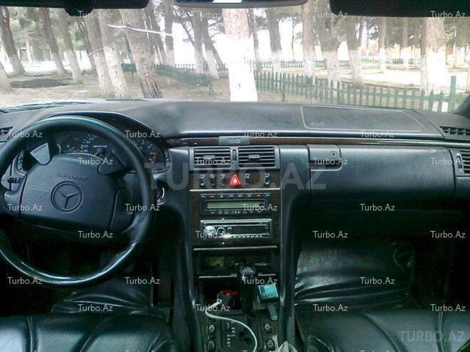 Mercedes  1998, 251,000 km - 5.5 l - Bakı