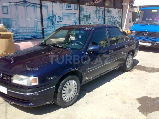 Opel Vectra 1995, 243,000 km - 1.8 l - Bakı