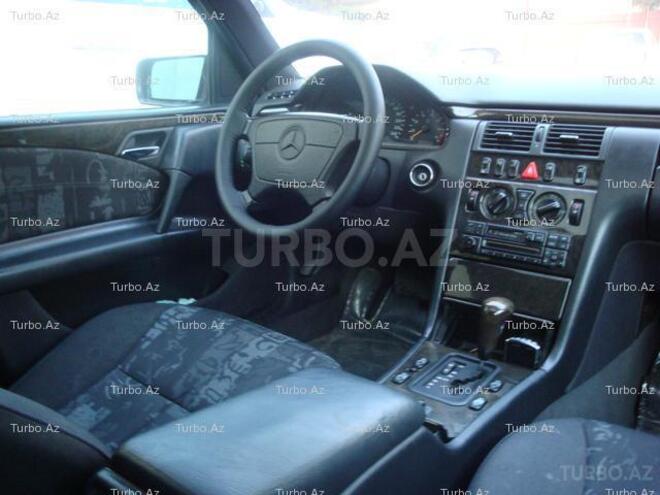Mercedes E 230 1997, 199,585 km - 2.3 l - Bakı