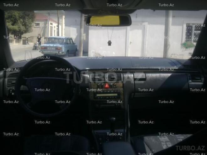 Mercedes E 240 1997, 180,000 km - 2.4 l - Bakı