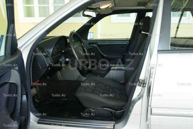 Mercedes C 220 1999, 290,000 km - 2.2 л - Bakı