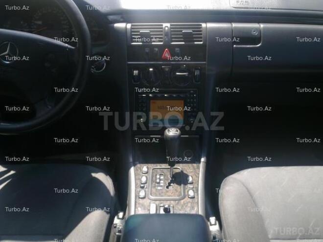Mercedes E 240 2001, 160,000 km - 2.4 l - Bakı