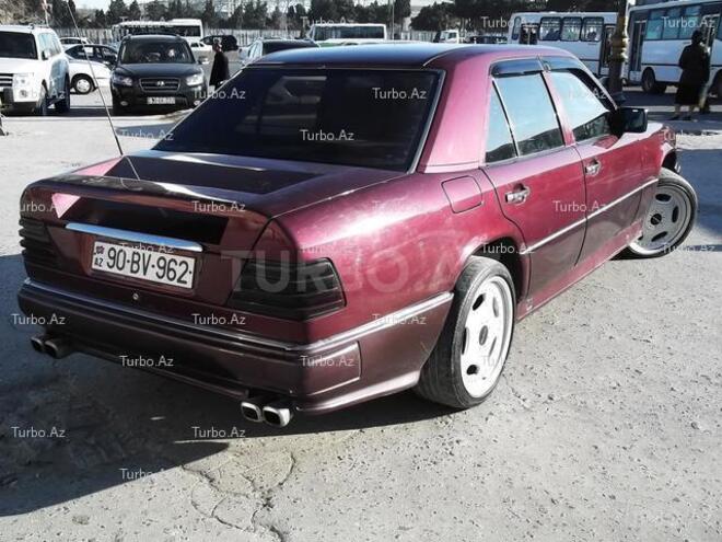 Mercedes E 200 1993, 280,000 km - 2.0 l - Bakı