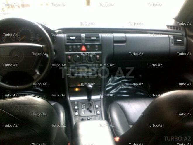 Mercedes E 200 1997, 205,000 km - 2.0 l - Bakı