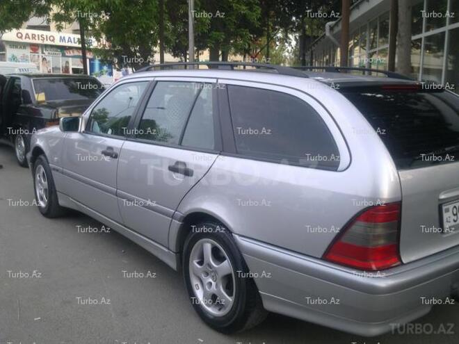 Mercedes C 220 1999, 240,000 km - 2.2 l - Bakı