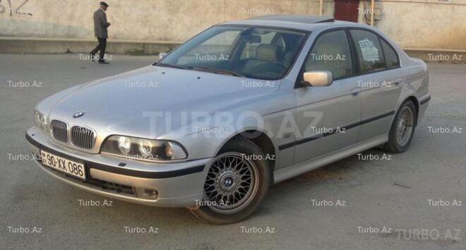 BMW 528 1999, 298,000 km - 2.8 l - Bakı