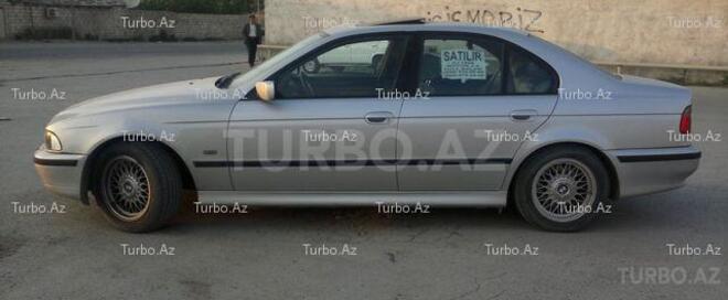 BMW 528 1999, 298,000 km - 2.8 l - Bakı