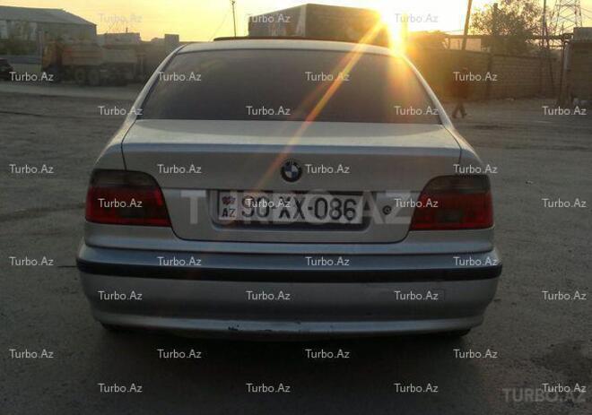 BMW 528 1999, 298,000 km - 2.8 l - Bakı