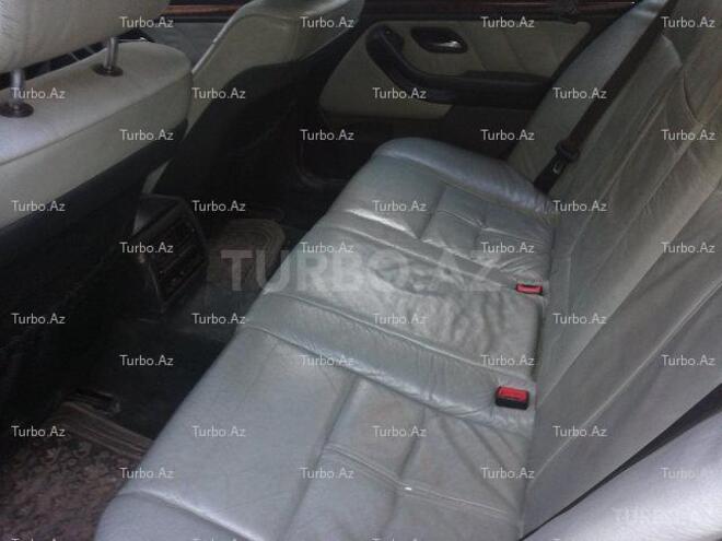 BMW 528 1999, 298,000 km - 2.8 l - Bakı
