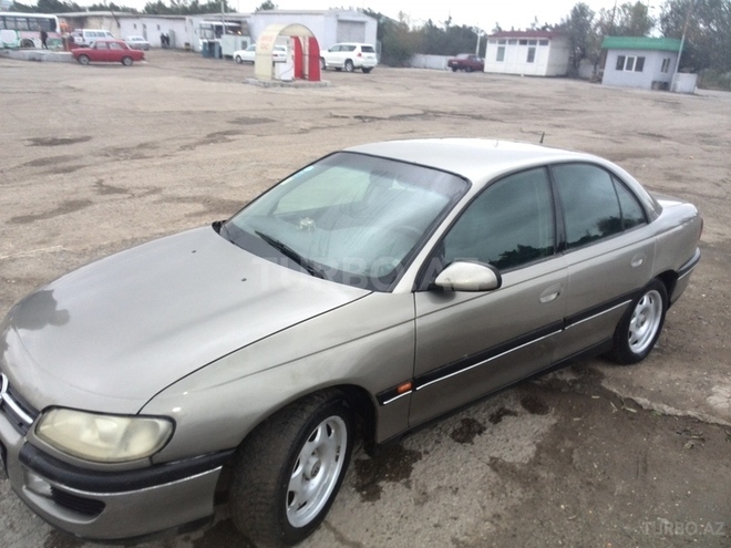 Opel Omega 1998, 222,000 km - 2.0 l - Sumqayıt