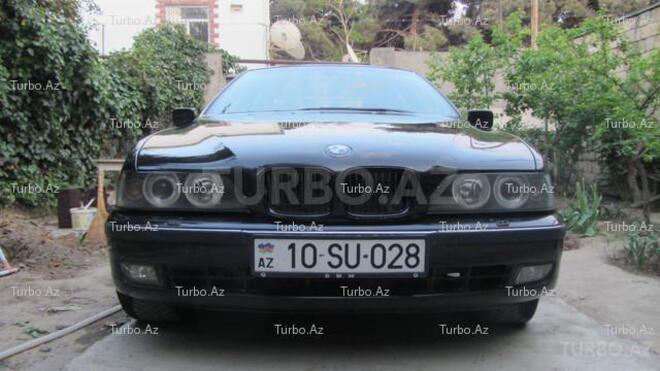 BMW 528 1998, 330,000 km - 2.8 l - Bakı