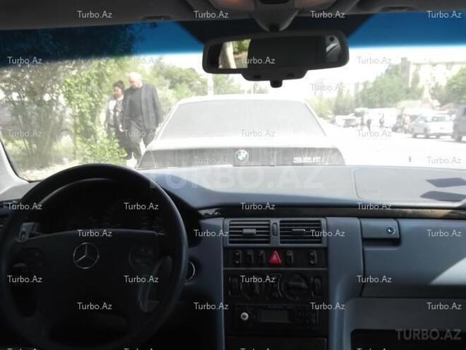 Mercedes E 280 1999, 125,000 km - 2.8 l - Bakı