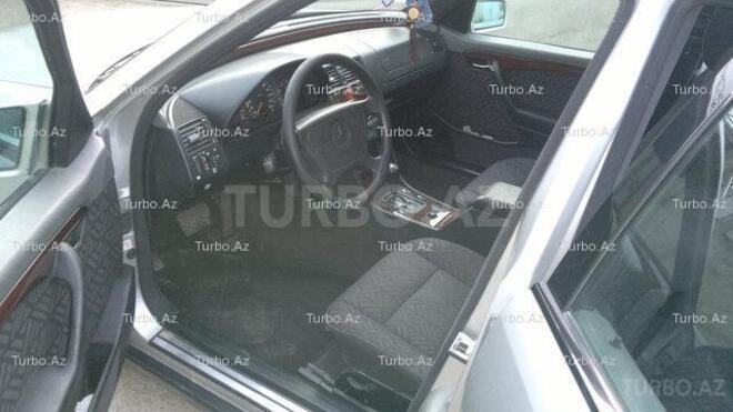 Mercedes C 220 1995, 120,000 km - 2.2 л - Bakı