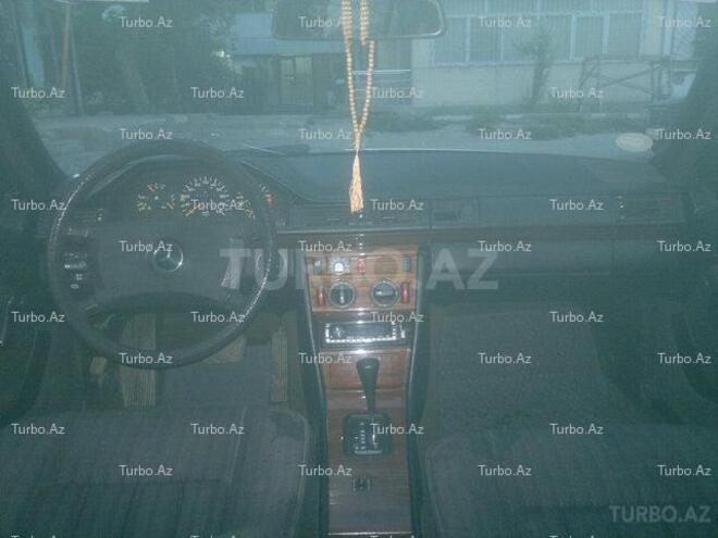 Mercedes E 200 1990, 200,000 km - 2.0 l - Bakı