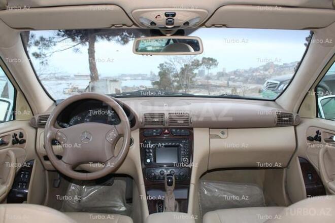Mercedes C 240 2001, 180,000 km - 2.6 l - Bakı