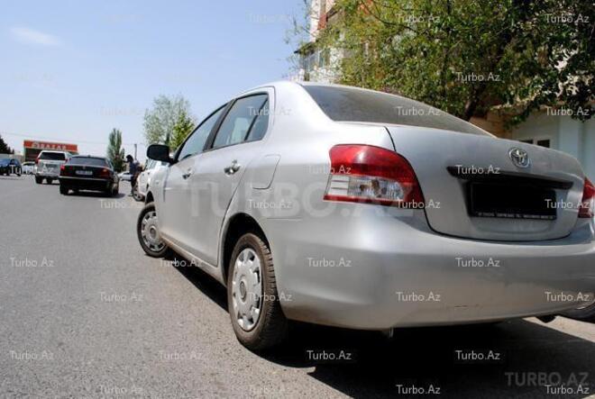 Toyota Yaris 2008, 110,000 km - 1.3 l - Bakı