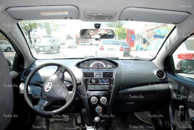 Toyota Yaris 2008, 110,000 km - 1.3 l - Bakı