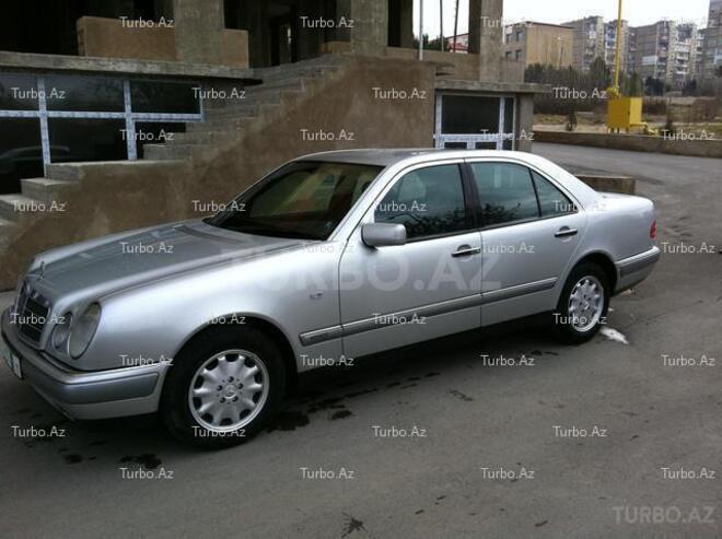 Mercedes E 240 1998, 167,000 km - 2.4 l - Bakı