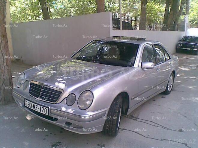 Mercedes E 270 2000, 180,000 km - 2.7 l - Bakı