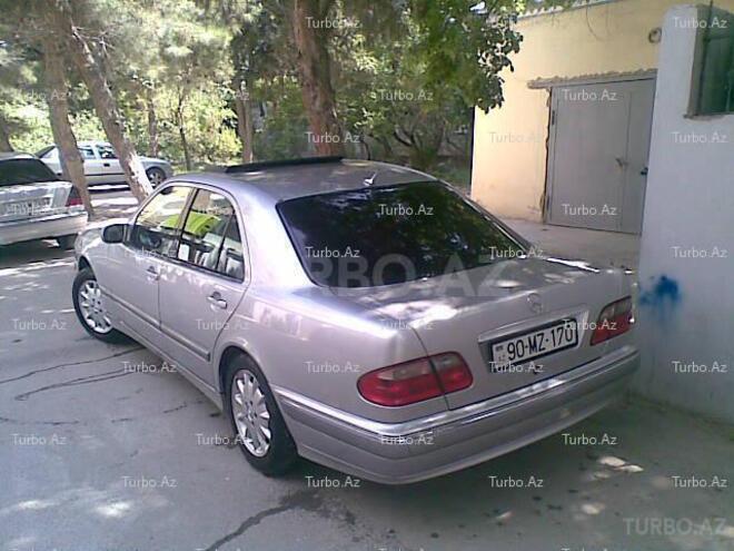 Mercedes E 270 2000, 180,000 km - 2.7 l - Bakı