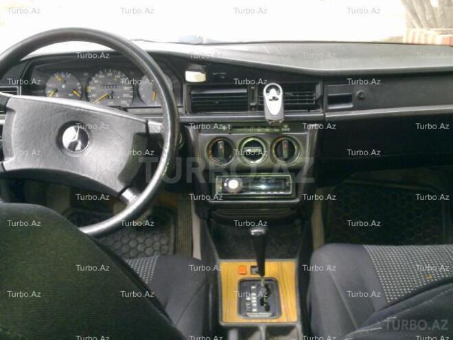 Mercedes 190 1990, 275,000 km - 1.8 л - Bakı