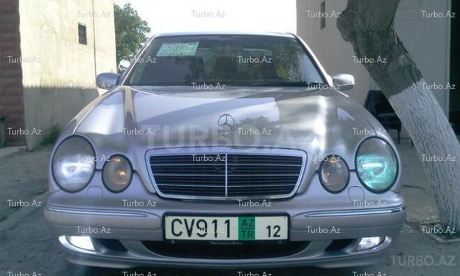 Mercedes E 220 2001, 194,500 km - 2.2 l - Bakı