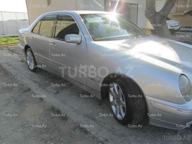 Mercedes E 220 2001, 194,500 km - 2.2 l - Bakı