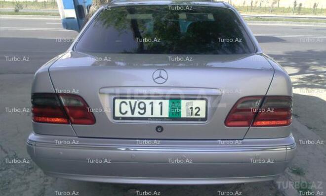 Mercedes E 220 2001, 194,500 km - 2.2 l - Bakı