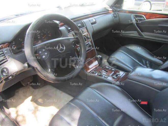 Mercedes E 220 2001, 194,500 km - 2.2 l - Bakı