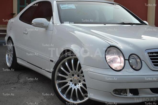 Mercedes CLK 320 2000, 82,000 km - 3.2 l - Bakı