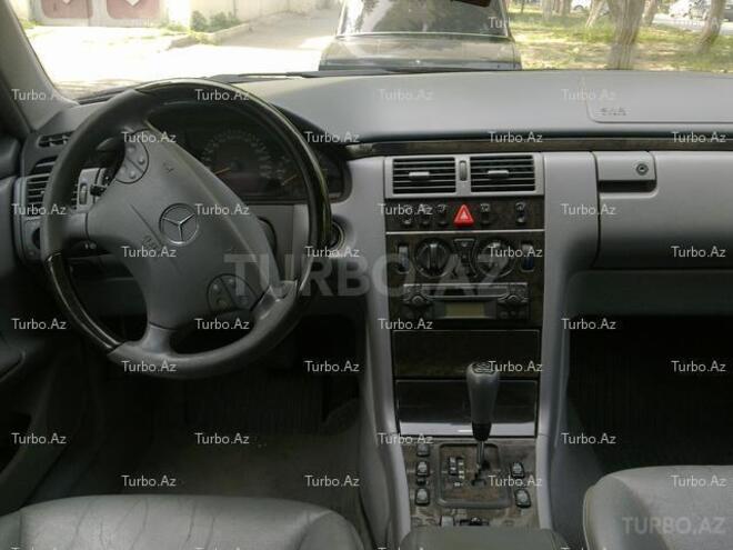 Mercedes E 280 2000, 238,000 km - 2.8 l - Bakı
