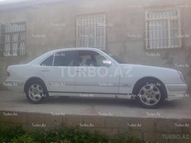 Mercedes E 240 1998, 250,000 km - 2.4 л - Bakı