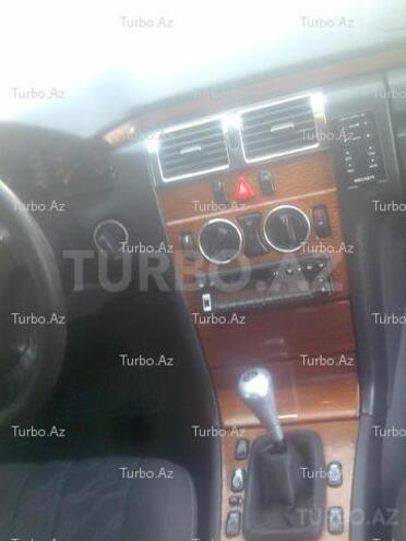 Mercedes E 240 1998, 250,000 km - 2.4 л - Bakı