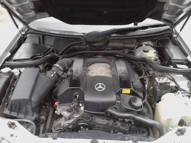Mercedes E 240 2001, 118,997 km - 2.4 l - Sumqayıt
