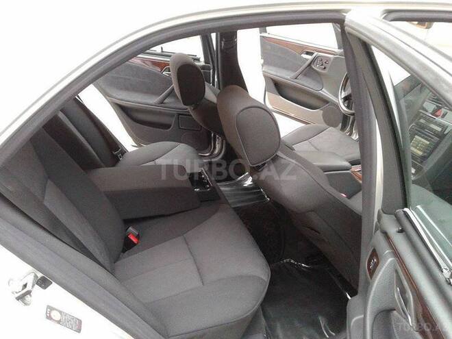 Mercedes E 240 2001, 118,997 km - 2.4 l - Sumqayıt