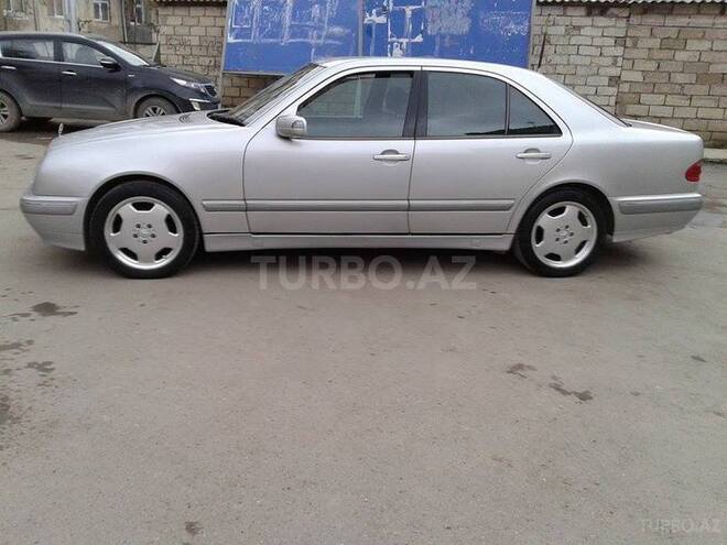 Mercedes E 240 2001, 118,997 km - 2.4 l - Sumqayıt