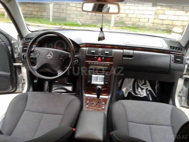 Mercedes E 240 2001, 118,997 km - 2.4 l - Sumqayıt