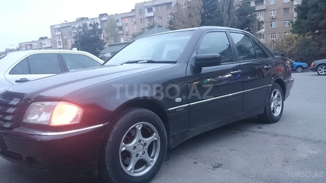 Mercedes C 180 1999, 200,000 km - 1.8 l - Bakı