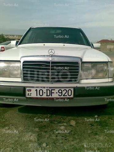 Mercedes E 300 1990, 210,510 km - 3.0 l - Bakı