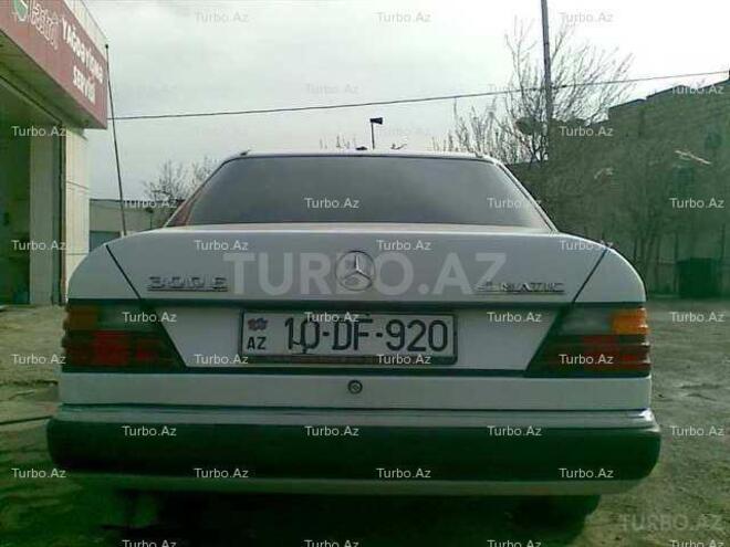 Mercedes E 300 1990, 210,510 km - 3.0 l - Bakı