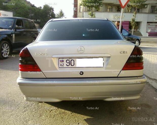 Mercedes C 220 1999, 178,255 km - 2.2 l - Bakı