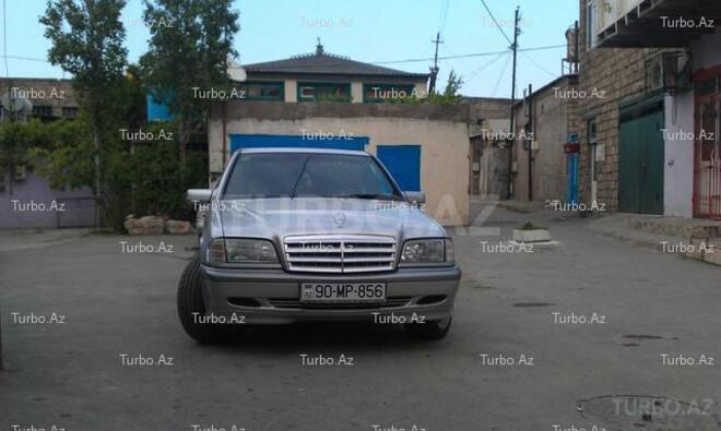 Mercedes C 220 1999, 135,000 km - 2.2 л - Bakı